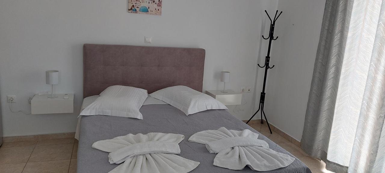 Villa Tania R Фиростефани Екстериор снимка