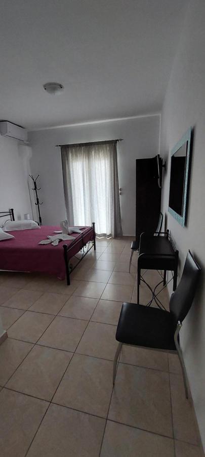 Villa Tania R Фиростефани Екстериор снимка